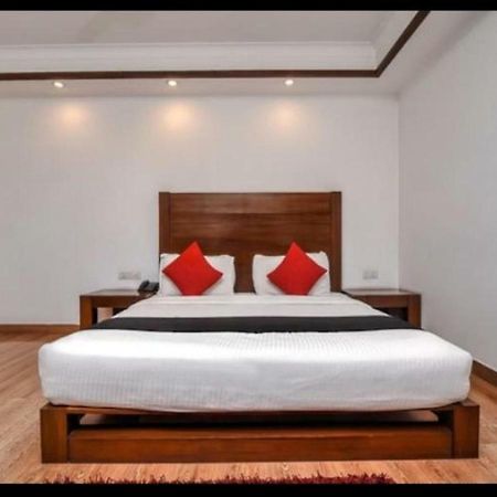 Arihant Inn-Near Blk Hospital Нью-Дели Экстерьер фото