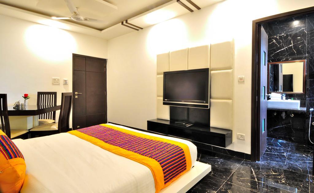 Arihant Inn-Near Blk Hospital Нью-Дели Экстерьер фото