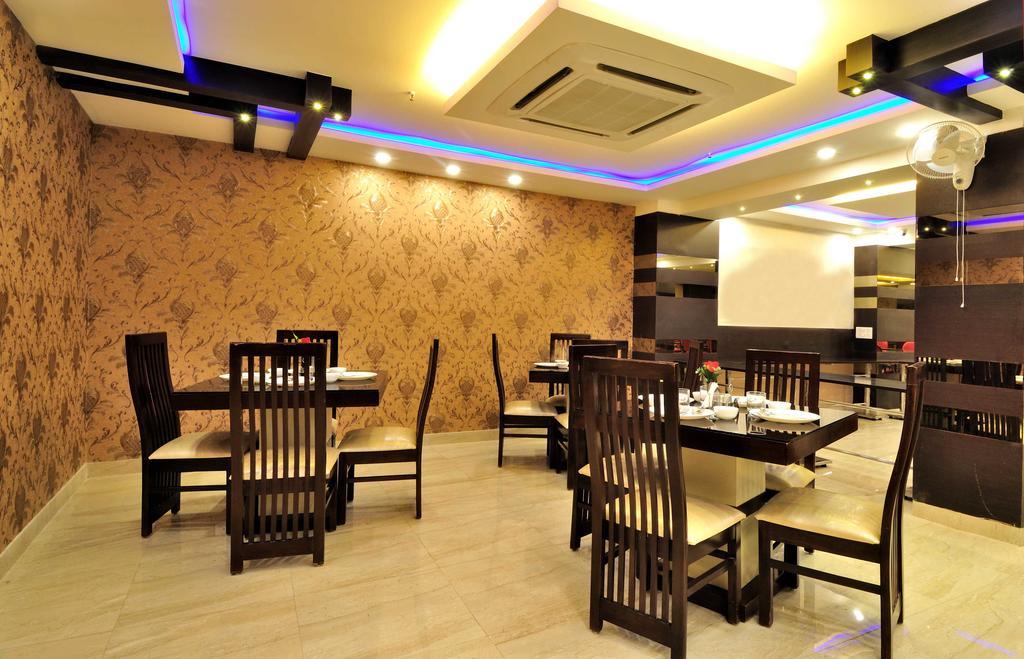 Arihant Inn-Near Blk Hospital Нью-Дели Экстерьер фото