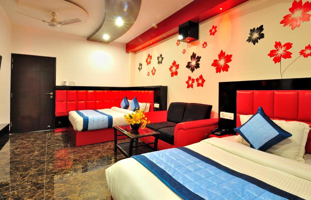 Arihant Inn-Near Blk Hospital Нью-Дели Экстерьер фото