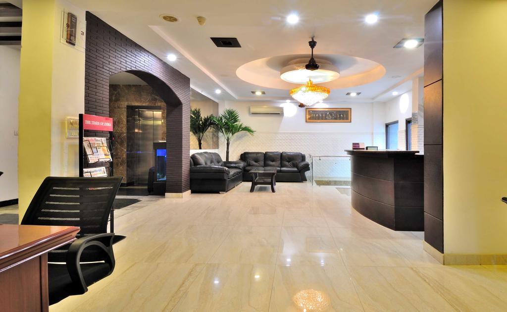 Arihant Inn-Near Blk Hospital Нью-Дели Экстерьер фото