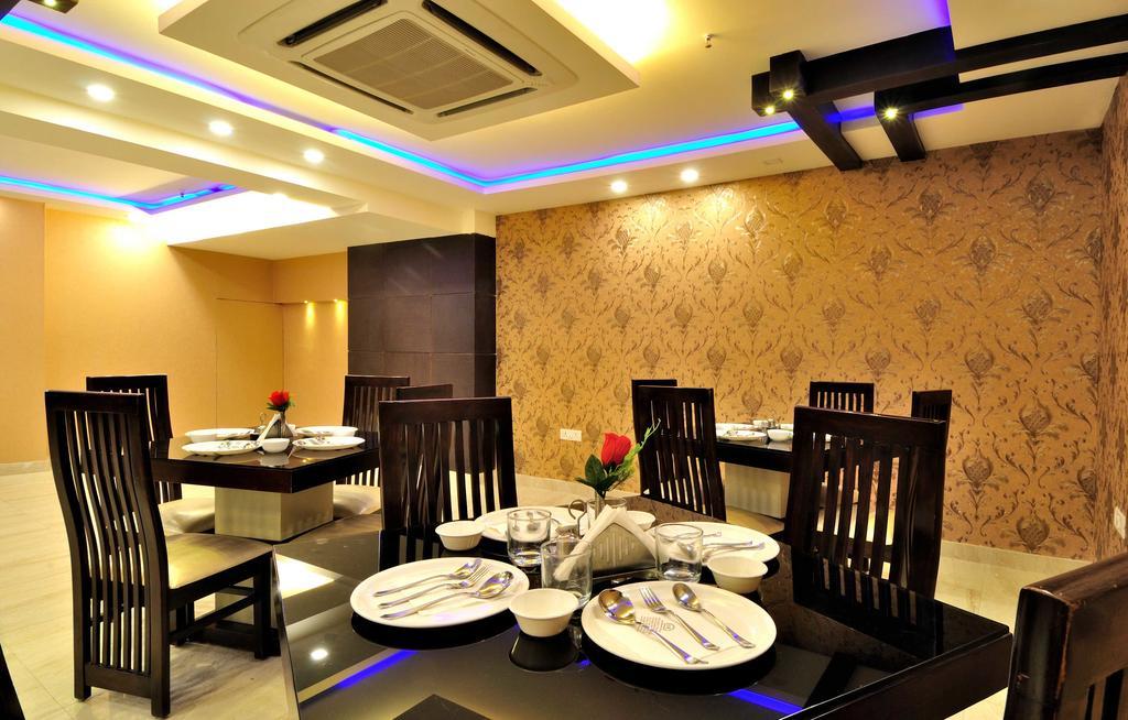 Arihant Inn-Near Blk Hospital Нью-Дели Экстерьер фото
