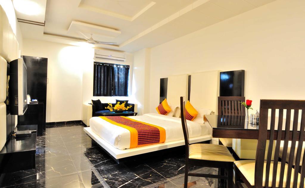 Arihant Inn-Near Blk Hospital Нью-Дели Экстерьер фото