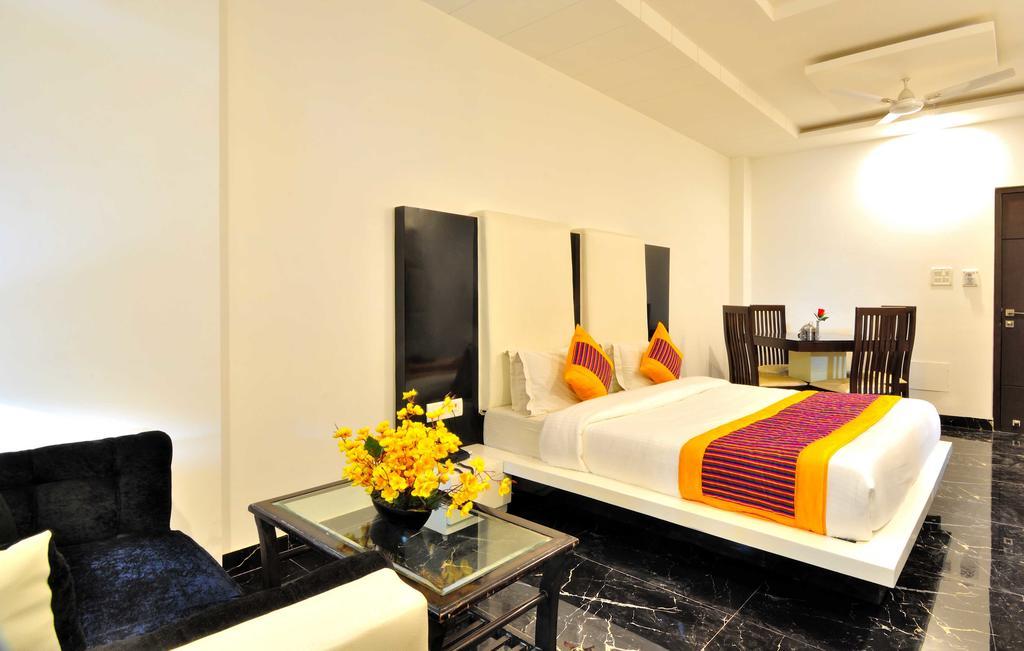 Arihant Inn-Near Blk Hospital Нью-Дели Экстерьер фото