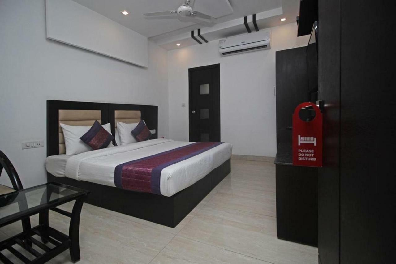 Arihant Inn-Near Blk Hospital Нью-Дели Экстерьер фото