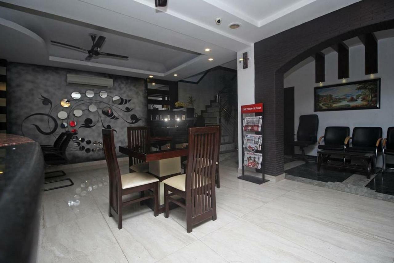 Arihant Inn-Near Blk Hospital Нью-Дели Экстерьер фото