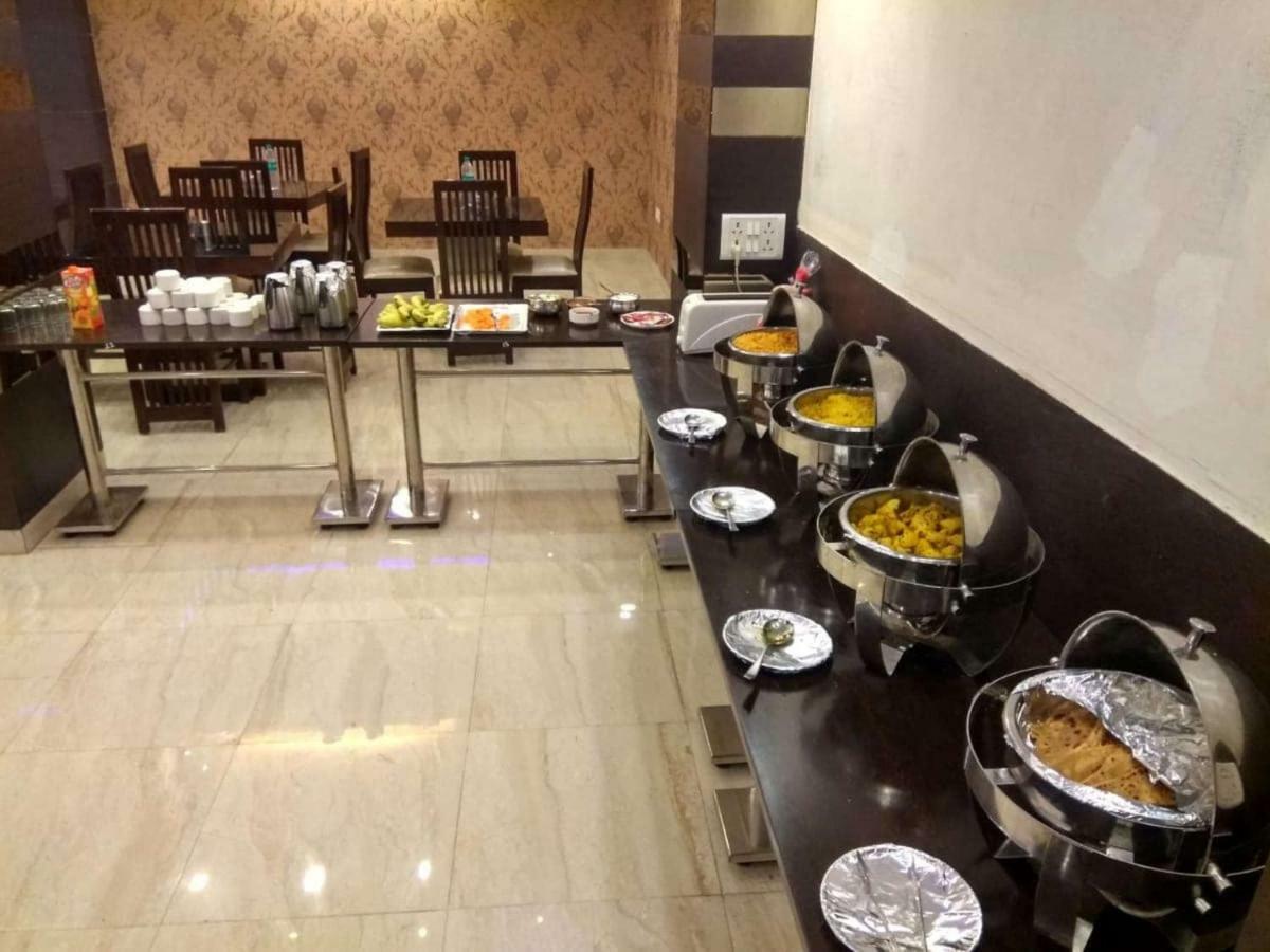 Arihant Inn-Near Blk Hospital Нью-Дели Экстерьер фото